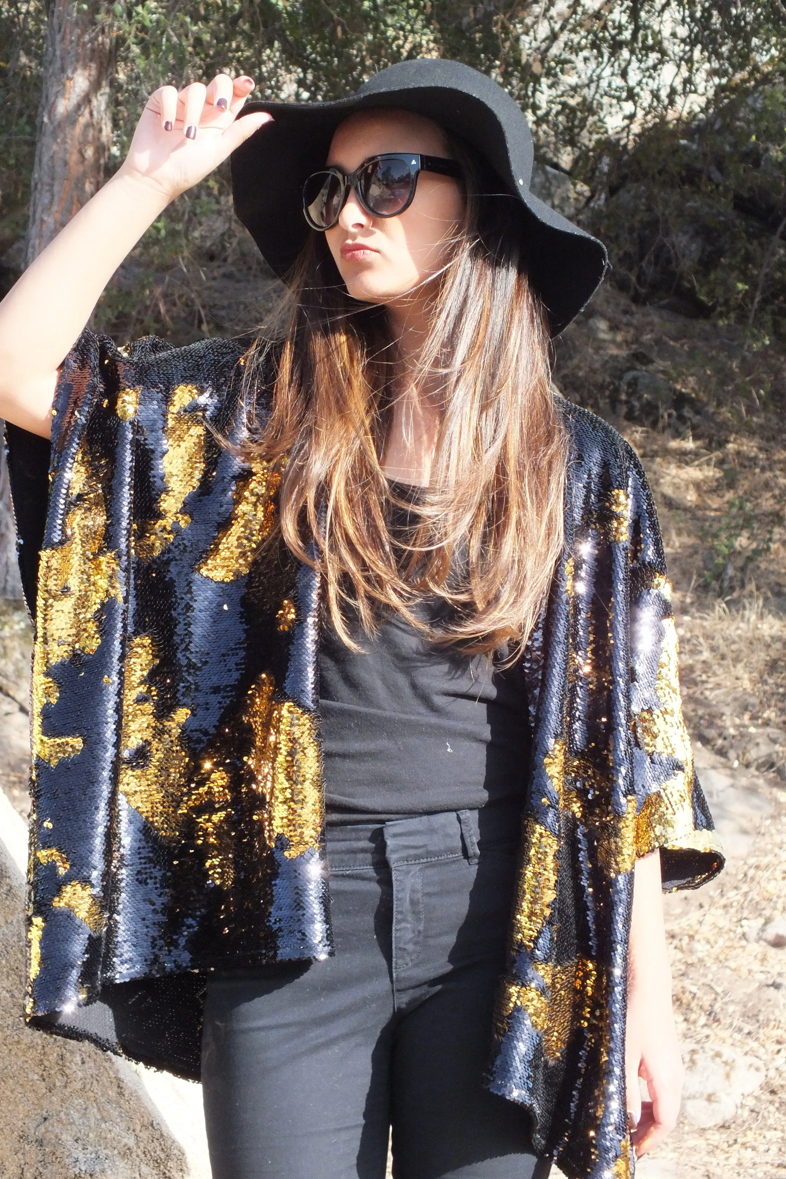 Black Gold Reversible Sequin Party Kimono Top