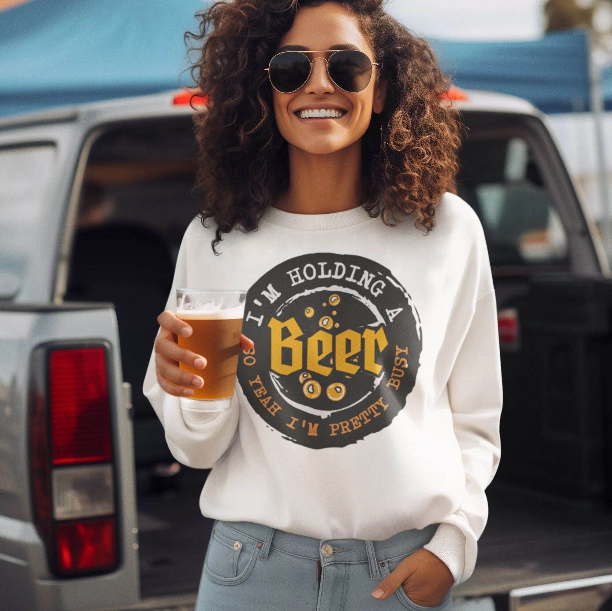 Funny Beer Lover T-Shirt, I'm Holding a Beer Graphic Tee, Unisex Casual Shirt for Adults, Dad Sweatshirt