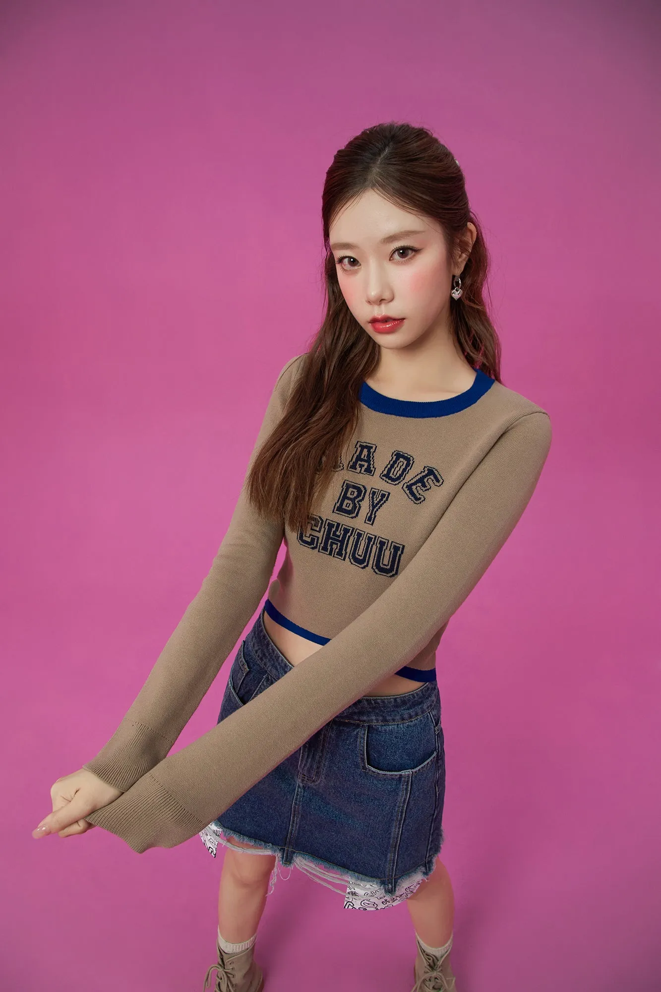 Line Color Combination Crop Knit Top