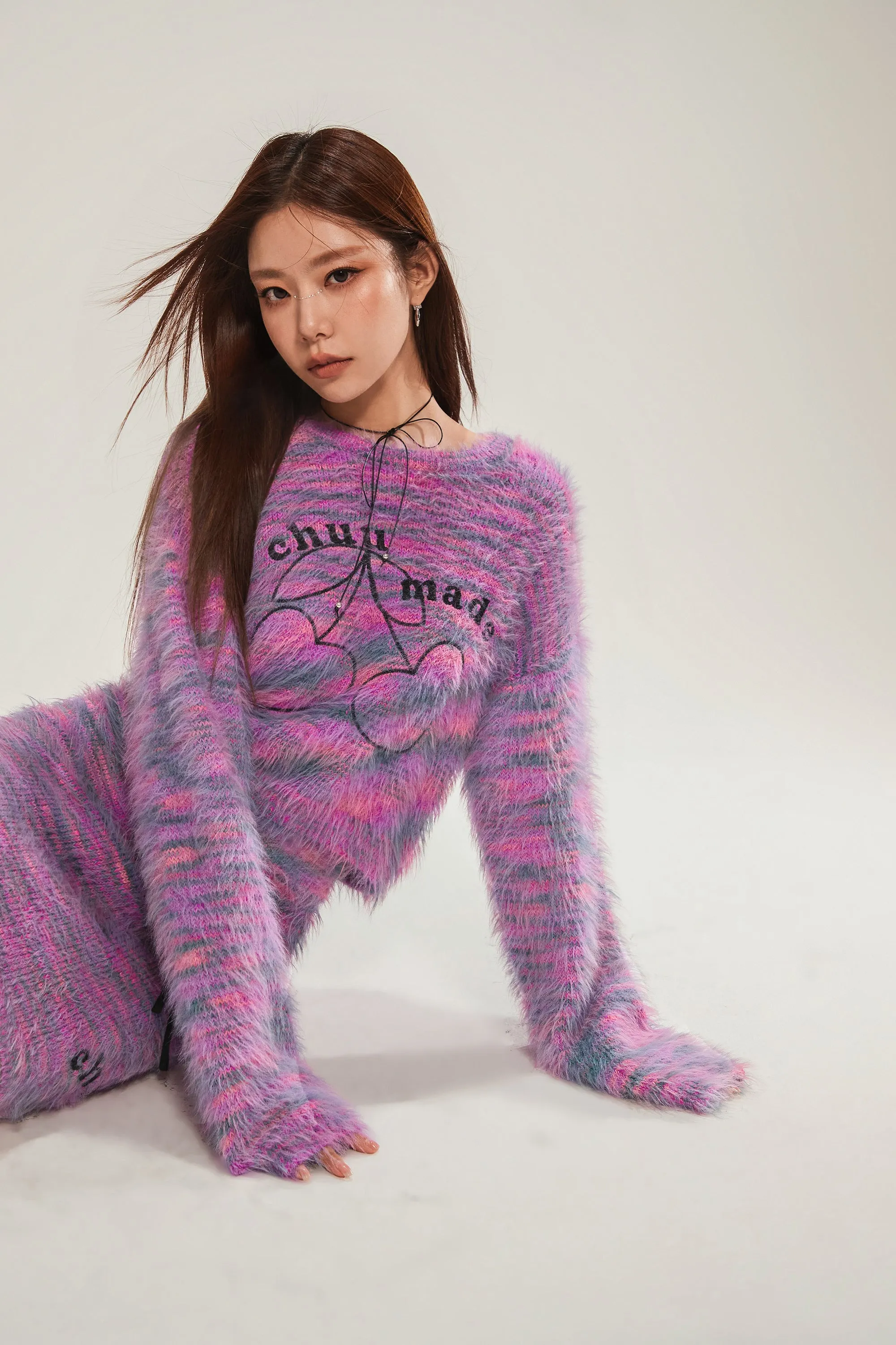 Logo Fuzzy Cherry Crop Knit Sweater