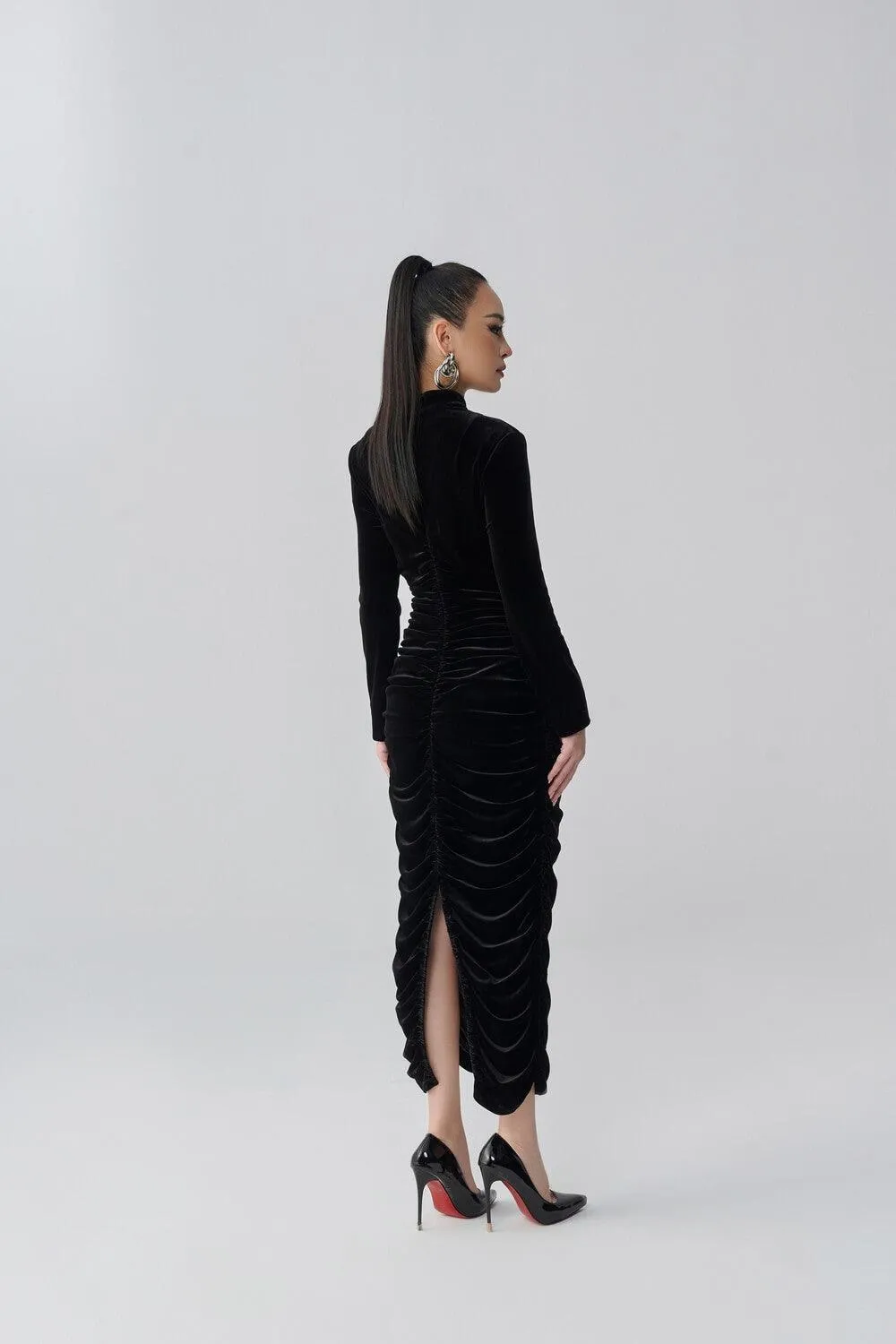 Nisha Gathered Long Sleeved Velvet Midi Dress