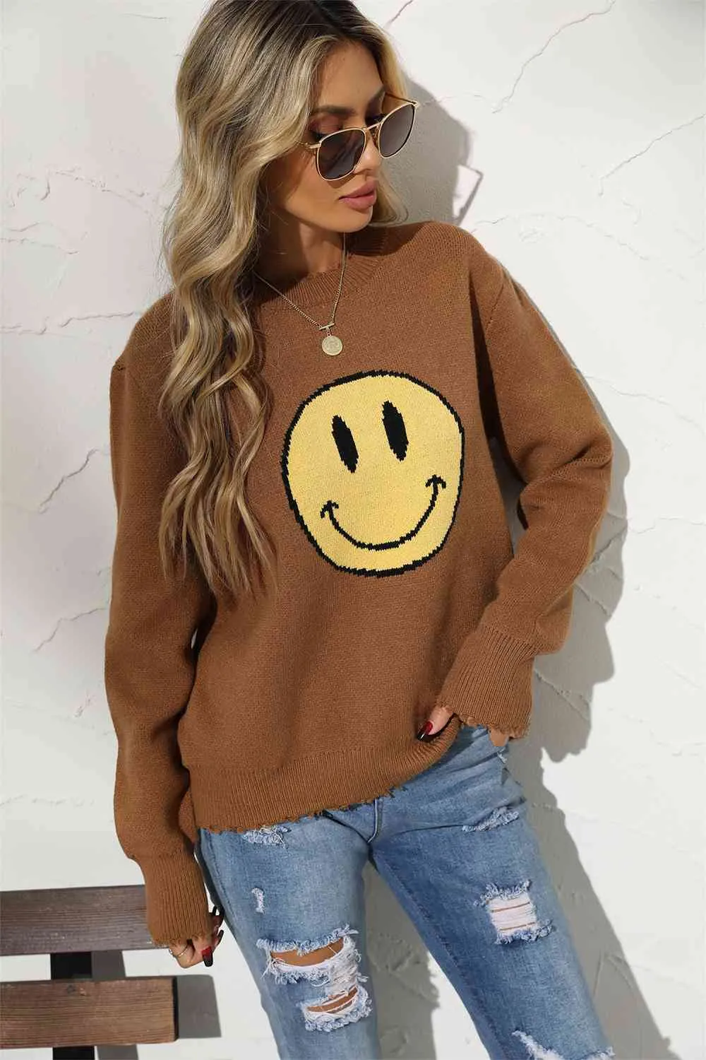 Round Neck Long Sleeve Smily Face Graphic Sweater (BFD) T