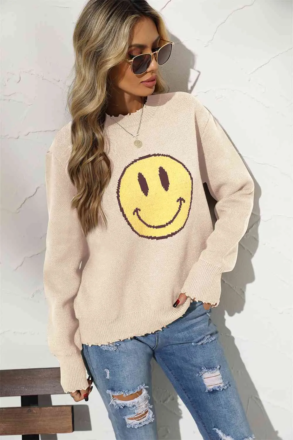 Round Neck Long Sleeve Smily Face Graphic Sweater (BFD) T