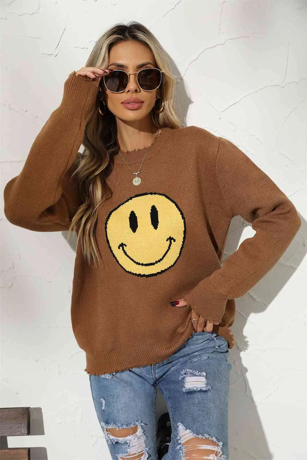 Round Neck Long Sleeve Smily Face Graphic Sweater (BFD) T