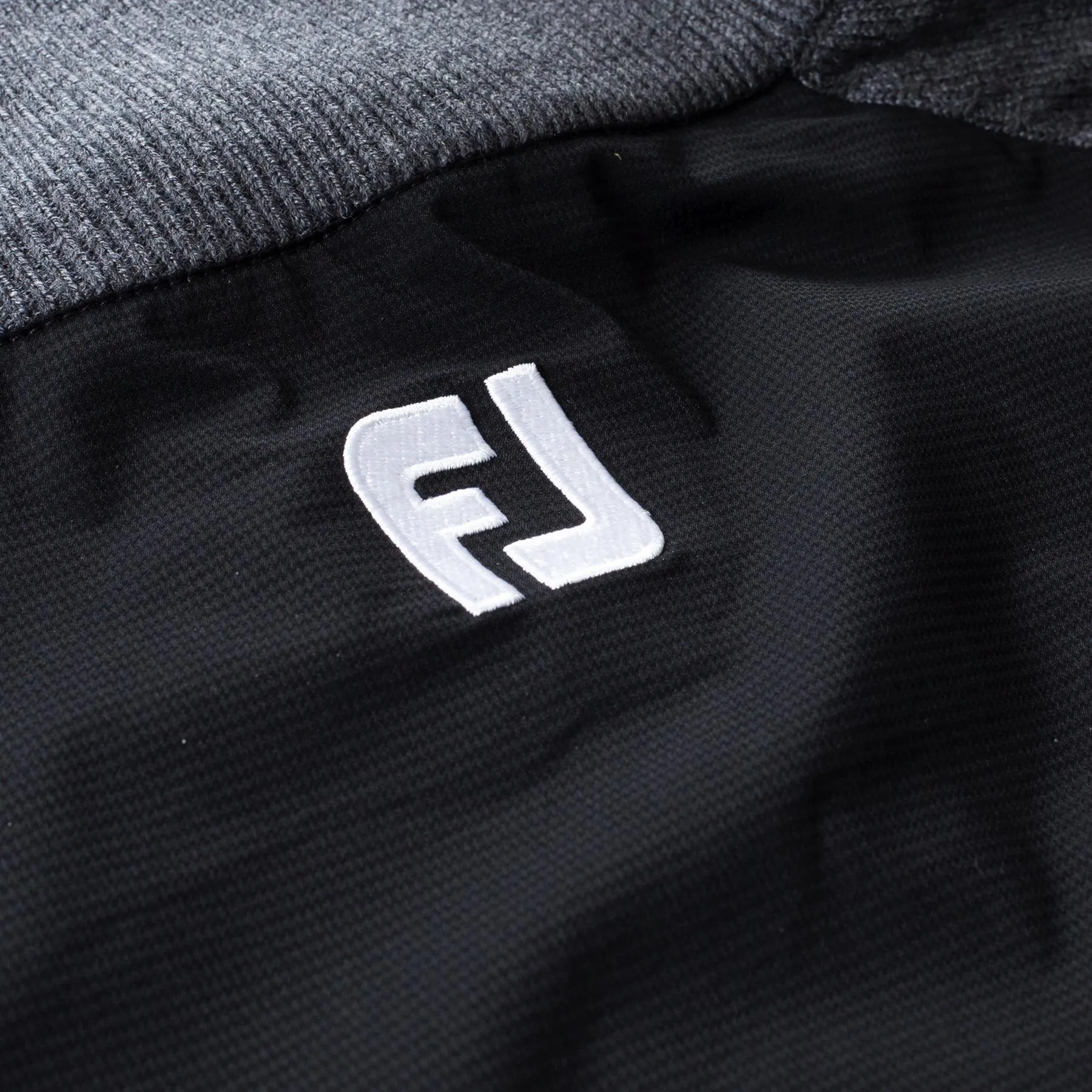 Tech Sweater Black/Heather Charcoal - SS24