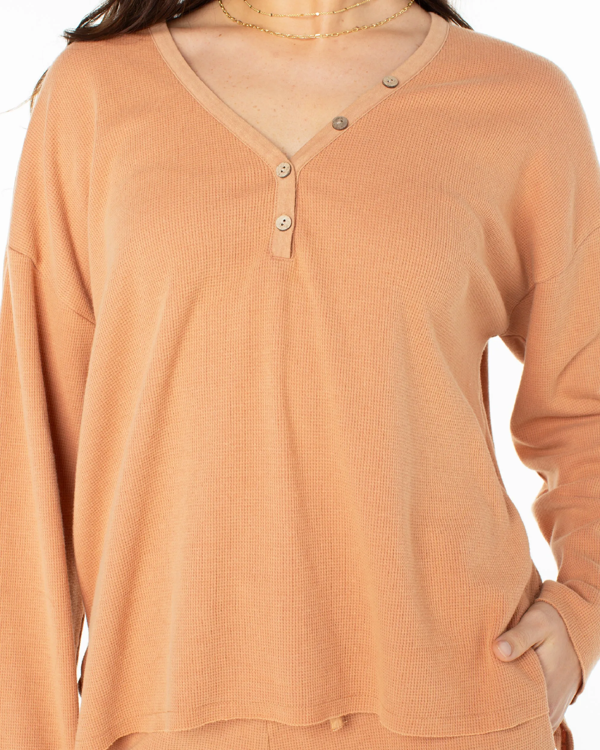 Weekend Story Henley Top - Camel